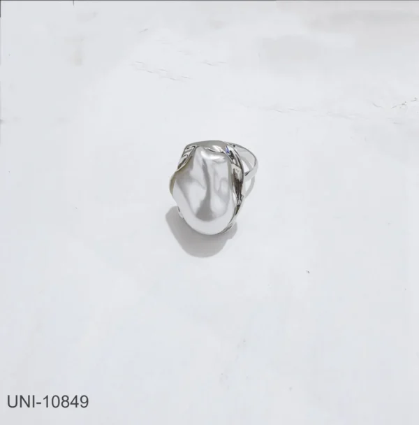 White Pearl Foiled Silver - Ring